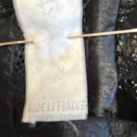 Beautiful Black & Blue Embroidered Bra 34C - Picture 6 of 7